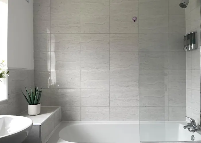 Apartamento Spacious In Woodhouse Sleeps 9 Guests! Leeds (West Yorkshire)